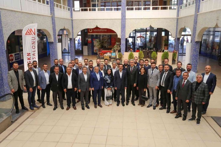 STSO Başkan Adayı Özdemir, esnafları tek tek ziyaret etti