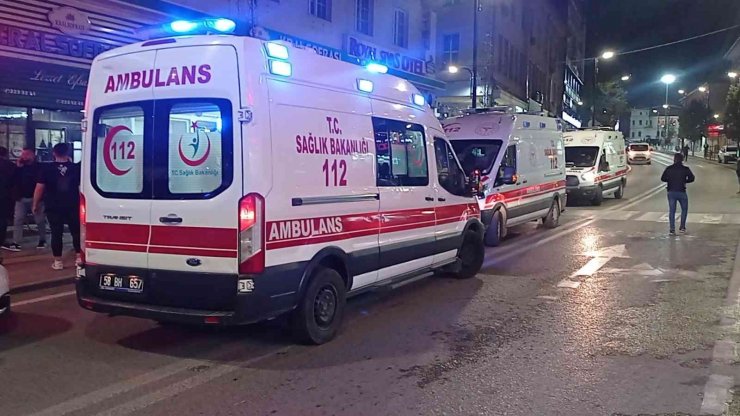 ‘Damsız alınmıyor’ kavgasında kan aktı: 3 yaralı