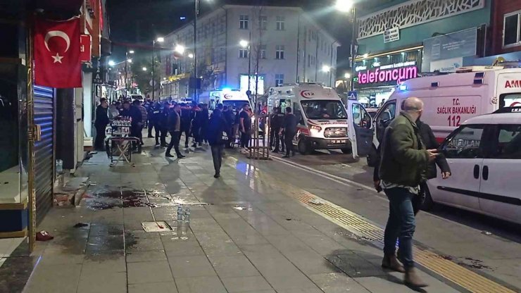 ‘Damsız alınmıyor’ kavgasında kan aktı: 3 yaralı