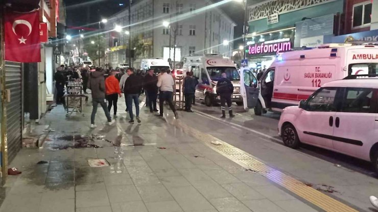 ‘Damsız alınmıyor’ kavgasında kan aktı: 3 yaralı