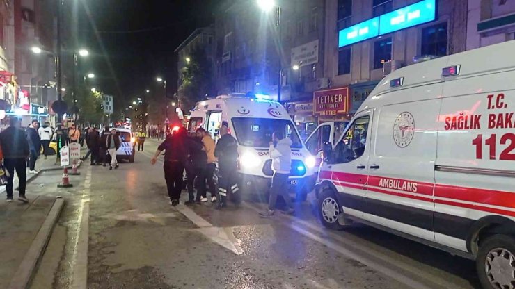 ‘Damsız alınmıyor’ kavgasında kan aktı: 3 yaralı
