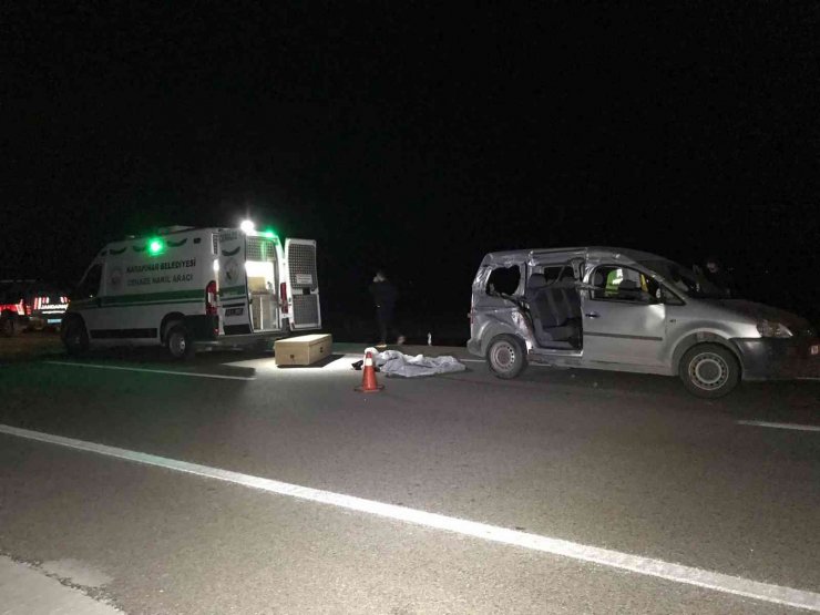 Konya’da hafif ticari araç kamyona çarptı: 1 ölü, 3 yaralı