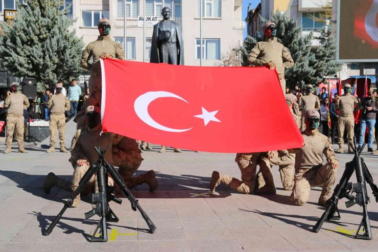 Aksaray’da 29 Ekim kutlamaları
