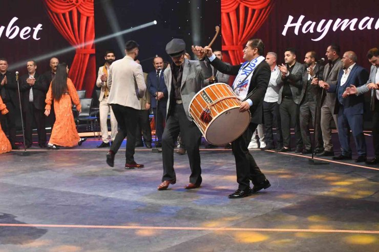 TRT Kürdi Çepik (Alkış) programı Aydın Aydın ile Rekora Koşuyor