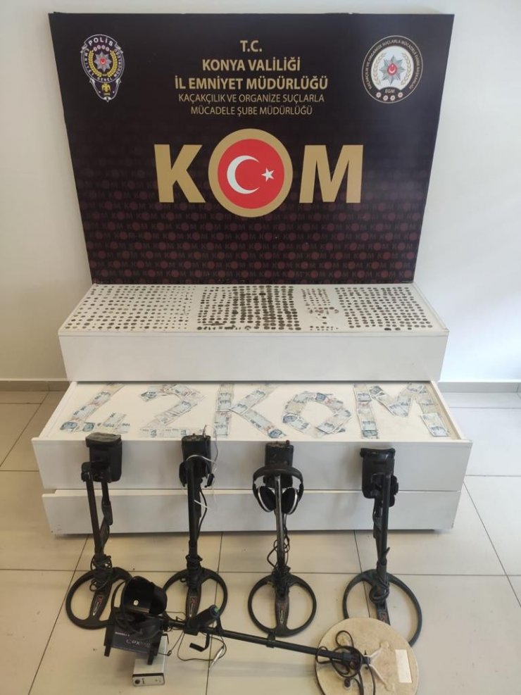 Konya’da tarihi eser kaçakçılarına suçüstü: 8 gözaltı