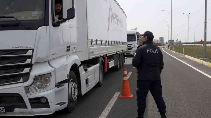 Karayollarında uzun namlulu silahlarla sıkı denetim