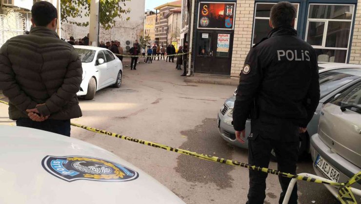 15 yaşındaki eski nişanlısını sokak ortasında öldürdü