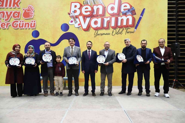Konya’daki engelli derneklerinin üyeleri Engelliler Günü programında buluştu