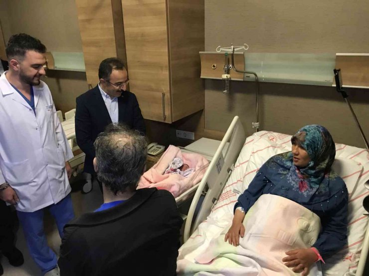 Konya’da 2023’ün ilk bebeği ailenin 6. çocuğu Sümeyye Nur oldu