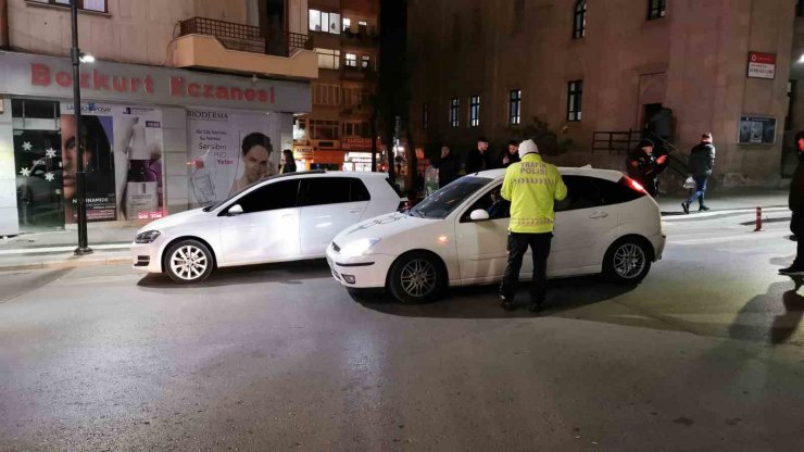Aksaray’da Çevik Kuvvetten ’şok’ denetim