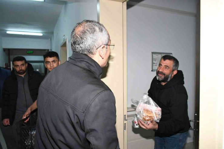 Yolda kalanların imdadına Kaymakamlık yetişti