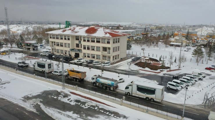 Karatay Belediyesi deprem bölgesine destek için seferber oldu