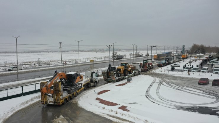 Karatay Belediyesi deprem bölgesine destek için seferber oldu