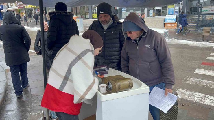 Aksaray’da deprem bölgesine kan bağışı ve yardım seferberliği