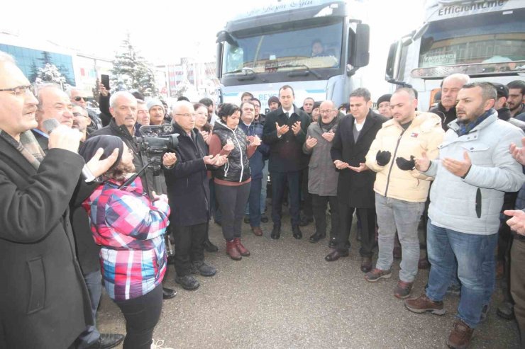 Beyşehir’den Hatay’a 6 tır dolusu yardım malzemesi ve 2 otobüs gönüllü dualarla yola çıktı