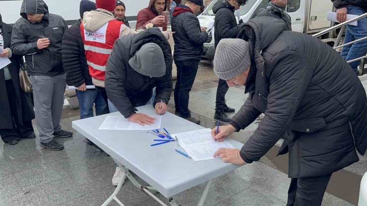 Aksaray’da deprem bölgesine kan bağışı ve yardım seferberliği