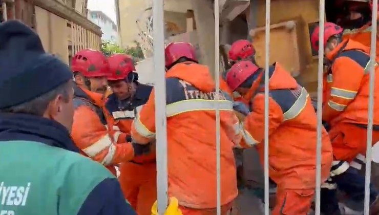 Elini tutup ‘abi beni bırakma’ dedi, 20 saatte kurtardılar