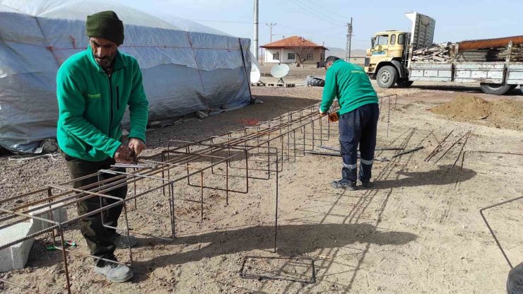 Ereğli Belediyesi depremde hasar gören evin yenisini yapıyor