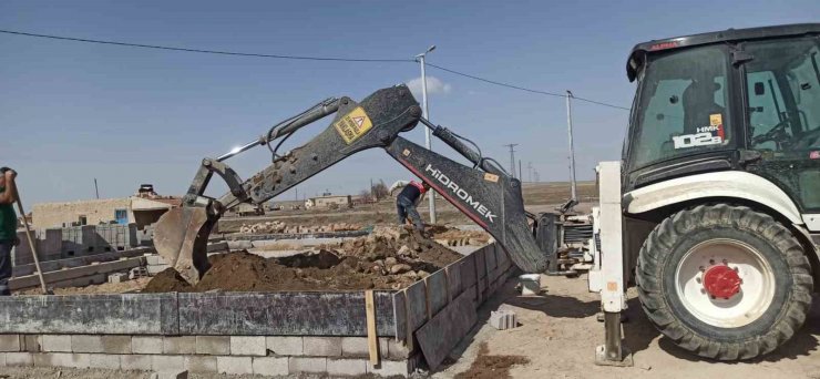 Ereğli Belediyesi depremde hasar gören evin yenisini yapıyor
