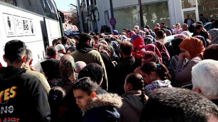 Aksaray’da 40 kişilik umre heyeti Sultanhanı’ndan yola çıktı