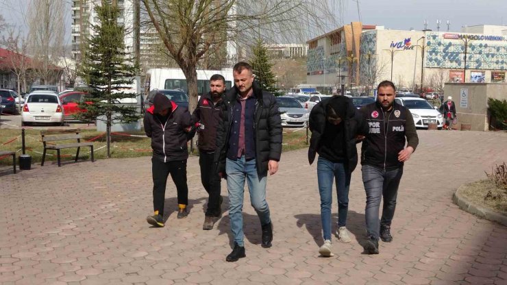 Fiorentinalı futbolcunun burnunu kıran taraftar adliyeye sevk edildi
