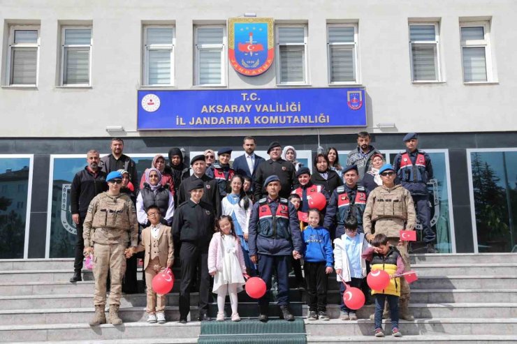 Özel öğrenciler jandarmada hem eğlendi hem de öğrendi