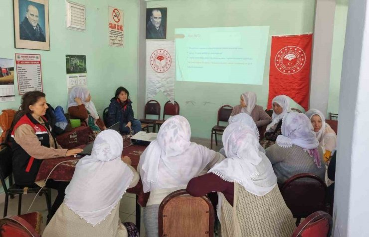 Çiftçilere yönelik Kalıntı ile Mücadele Eylem Planı eğitim çalışmaları