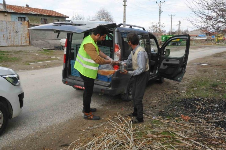 Akşehir’de günlük 2 bin 250 kişiye iftar yemeği