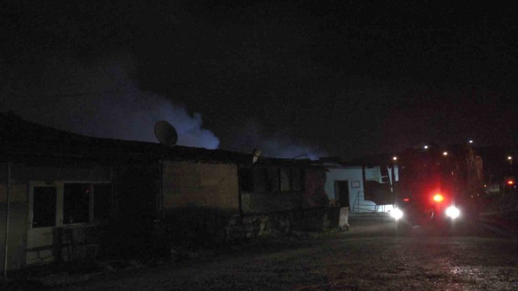 Kayseri’de madeni yağ deposu küle döndü