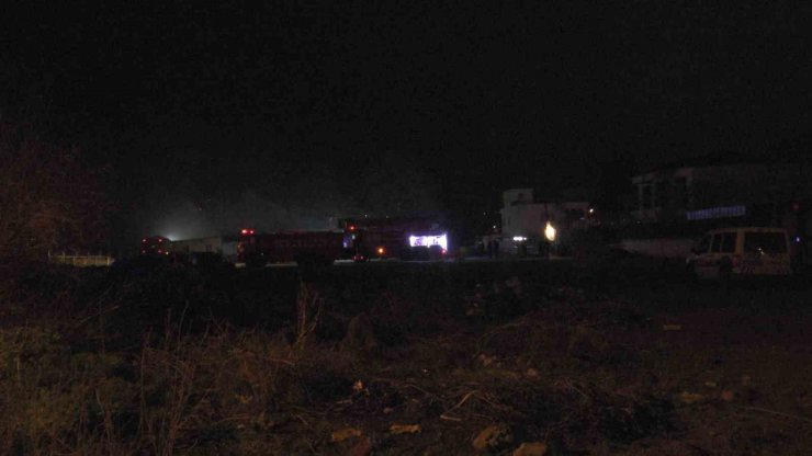 Kayseri’de madeni yağ deposu küle döndü