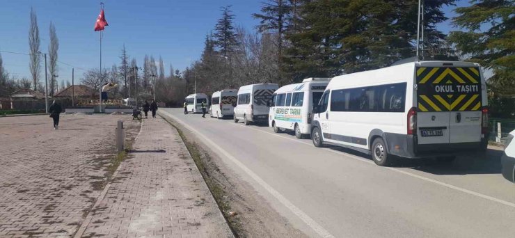 Ereğli’de jandarma trafikten servis araçlarına denetim