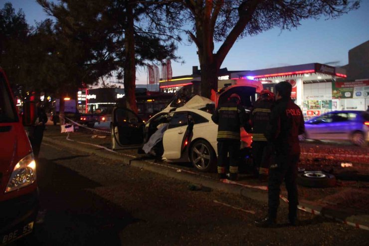 İftar saatinde feci kaza: Anne öldü, baba ve çocukları yaralandı