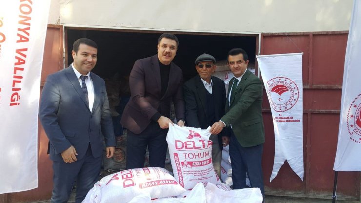 Bozkır’da yüzde 50 hibeli nohut tohumu dağıtıldı