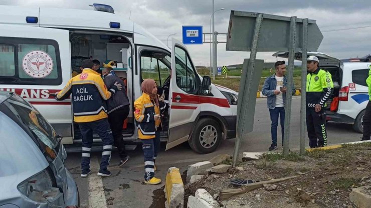 Konya’da otomobiller çarpıştı: 5 yaralı