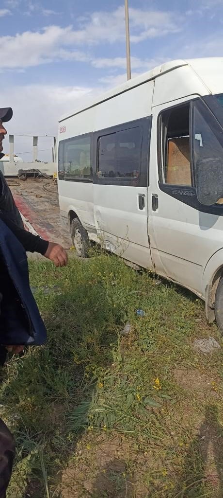 Nevşehir’de işçi servisi ile öğrenci servisi çarpıştı: 8 yaralı