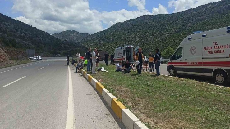 Konya’da yolcu otobüsü ile temizlik aracı çapıştı: 1 ölü ve yaralılar var