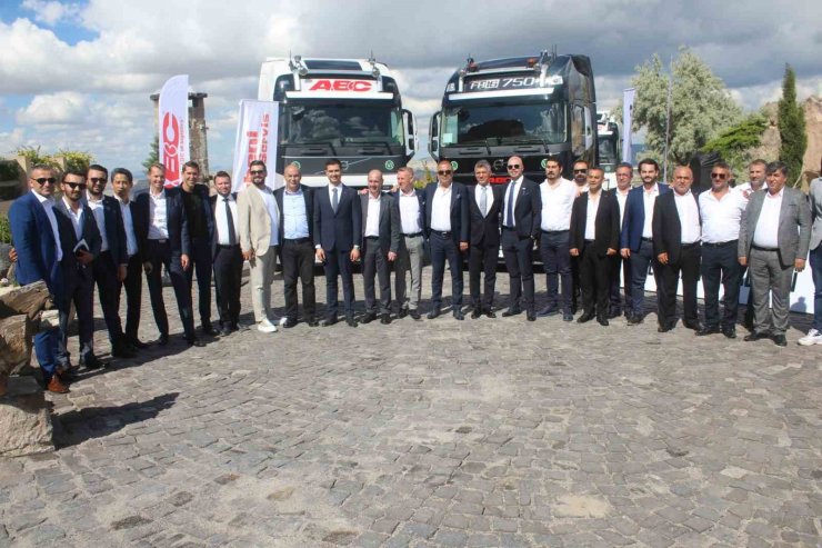 ABC Lojistik filosuna 301 çekici daha kattı
