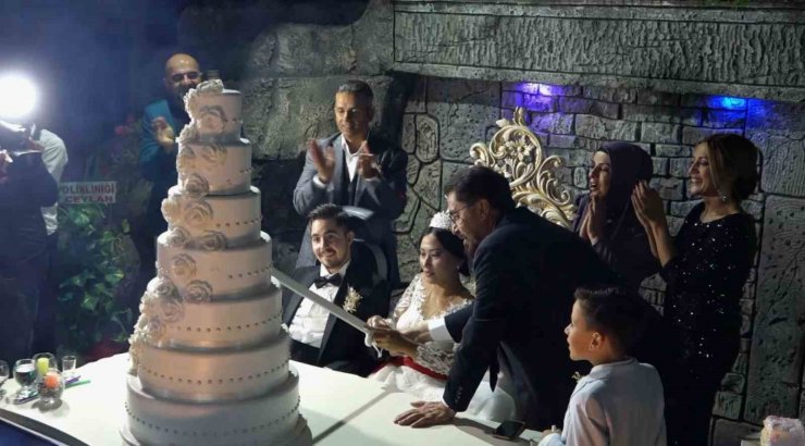 Bedensel engelli Alihan ile Filipinli gelinin aşkı engel tanımadı
