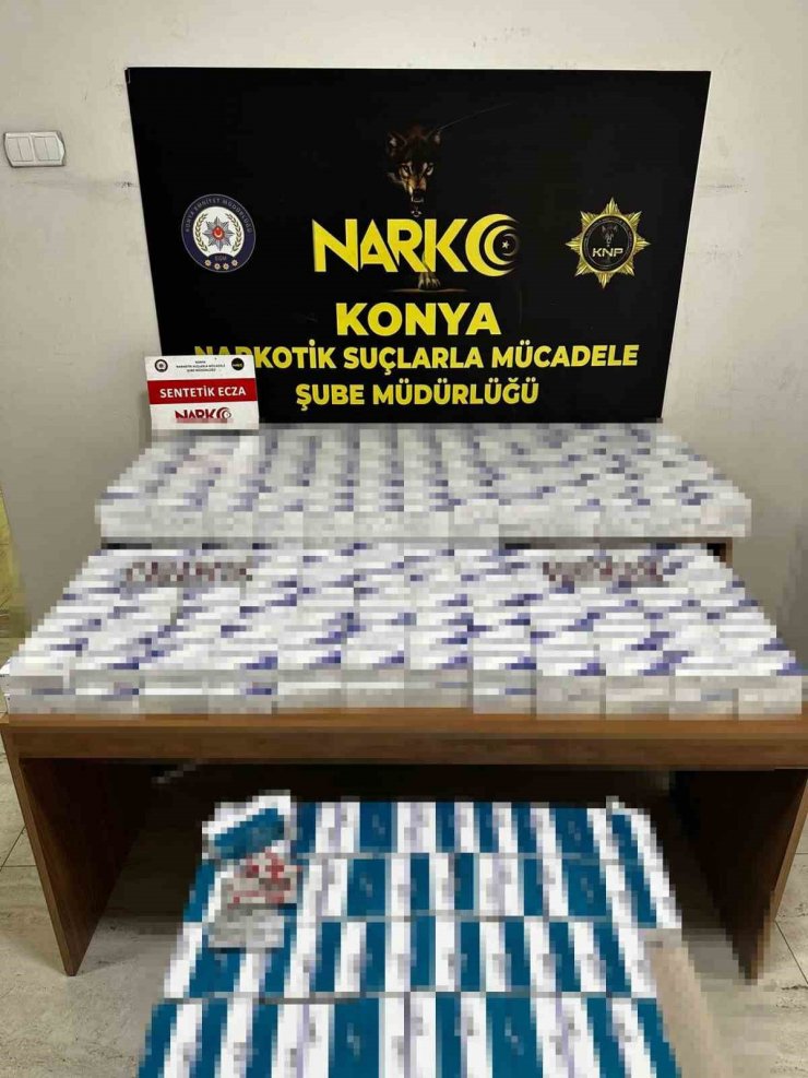 Direksiyon altına gizlenmiş 500 gram bonzai ele geçirildi