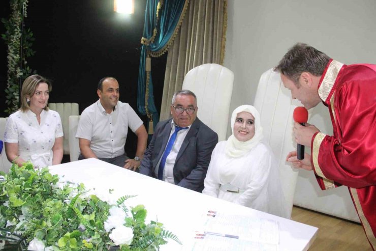 Hataylı depremzede kadın mutluluğu huzurevinde buldu