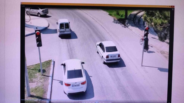 Konya’da sürücülere havadan ceza yağdı