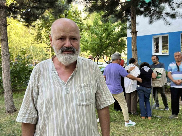 Ünlü yönetmen Abdulkadir Ceylan Ede Eskişehir’de toprağa verildi