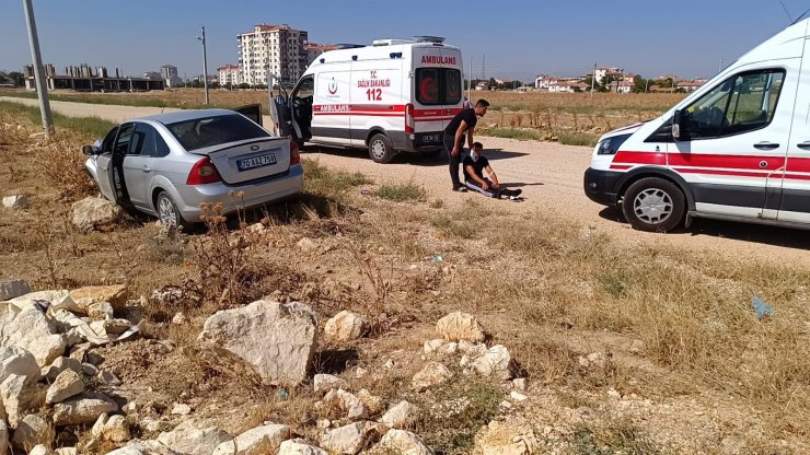 Karaman’da otomobiller çarpıştı: 2 yaralı