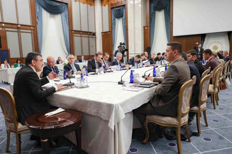 Bakan Işıkhan: “İhracatın artırılması sürecinde üzerimize düşen en önemli görevlerden bir tanesi istihdam”
