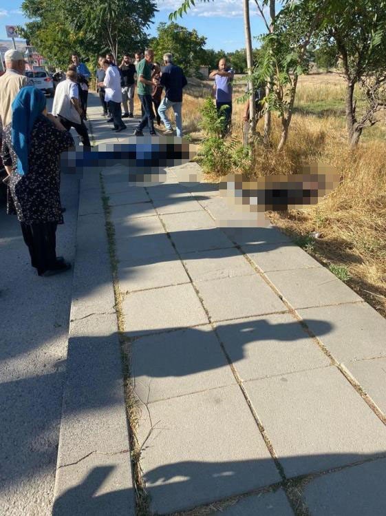 Eşini ve baldızını öldürüp intihar etti