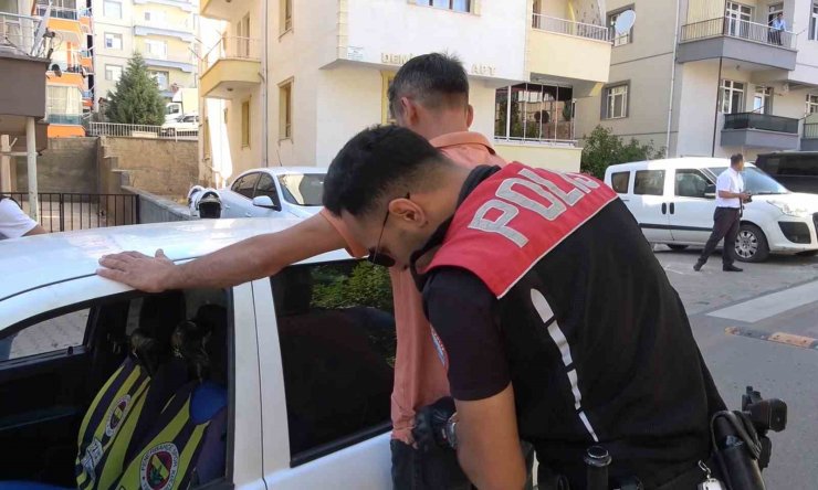 Emniyetten sıkı denetim: Okullar abluka altında