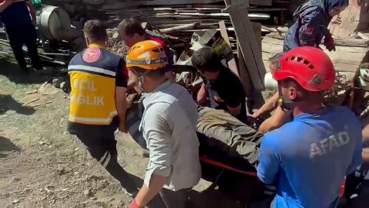 Yozgat’ta göçük altında kalan kişi kurtarıldı