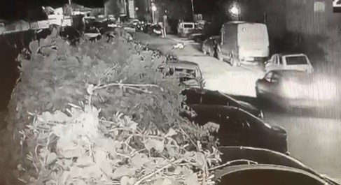 Konya’da 2 genç kız çıktıkları çatıdan aşağıya atladı
