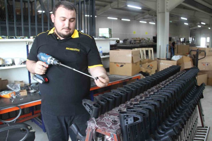 Konyalı firma ABD’ye son dönemde revaçta olan şarjörlü av tüfeği ihraç ediyor