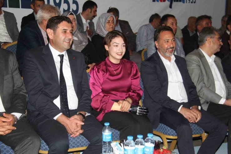 Yarışmada 1 milyonluk ödülü kazanan Hüyüklü Rabia, ata topraklarında